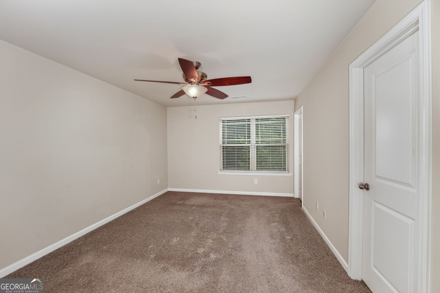 122 Oakview Passage Property Photo 22