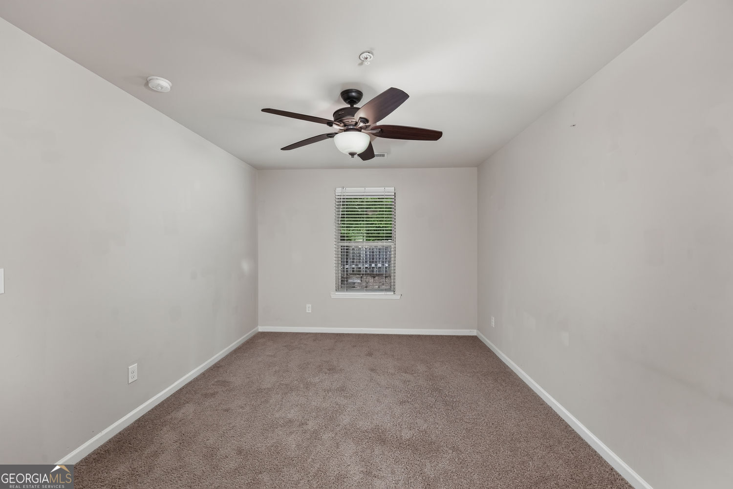 122 Oakview Passage Property Photo 27