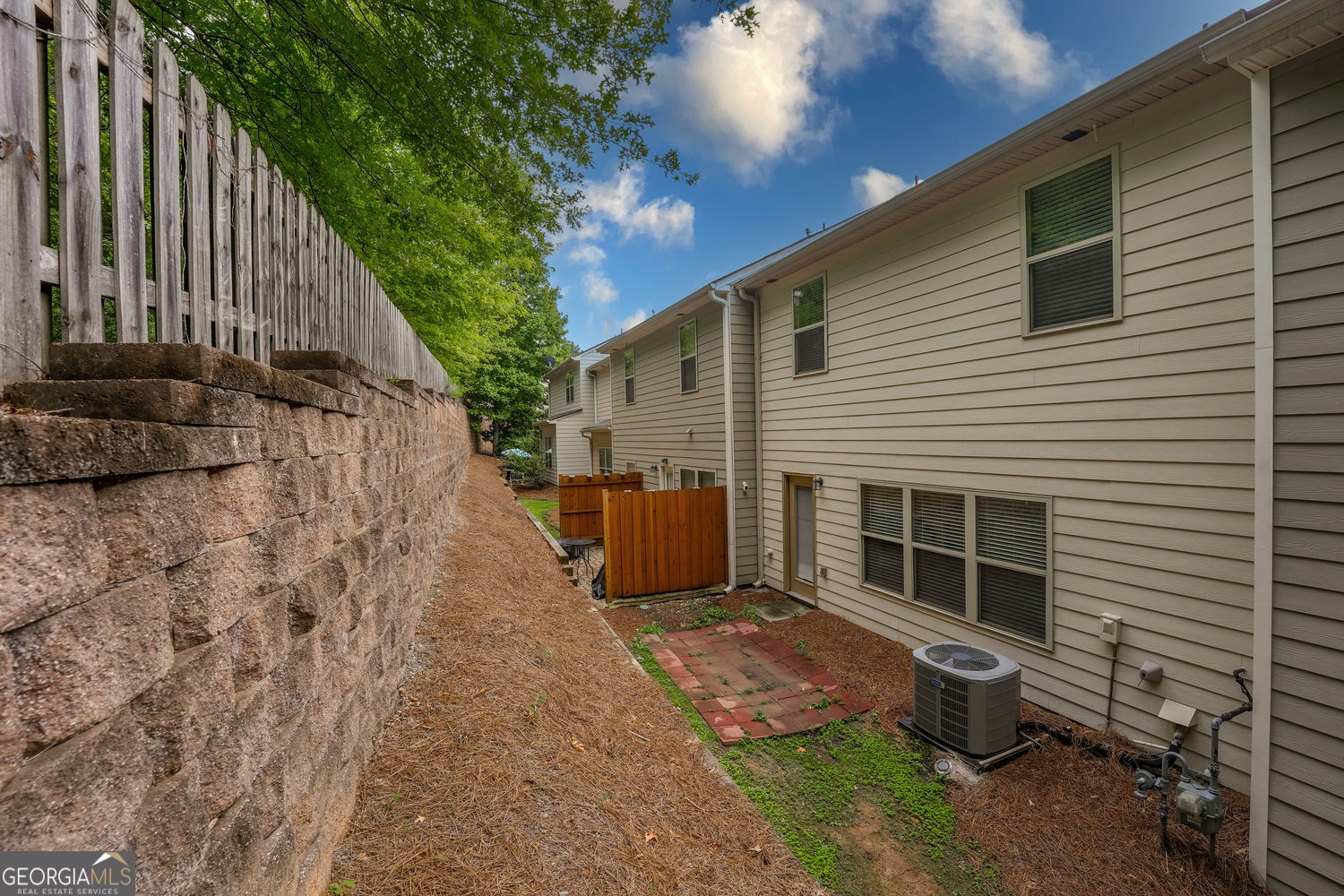122 Oakview Passage Property Photo 30