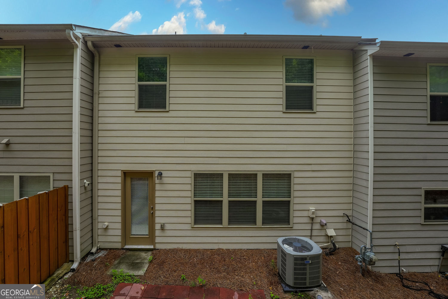 122 Oakview Passage Property Photo 31