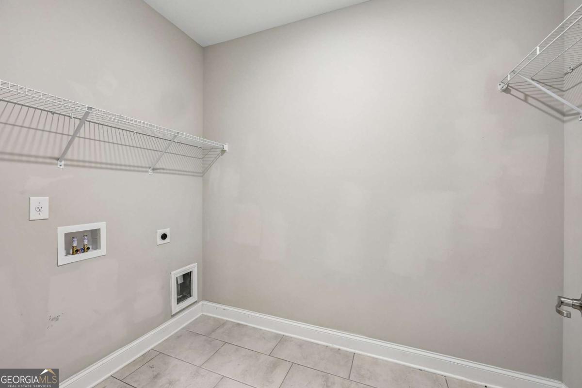 2606 Dorset Lane Property Photo 20