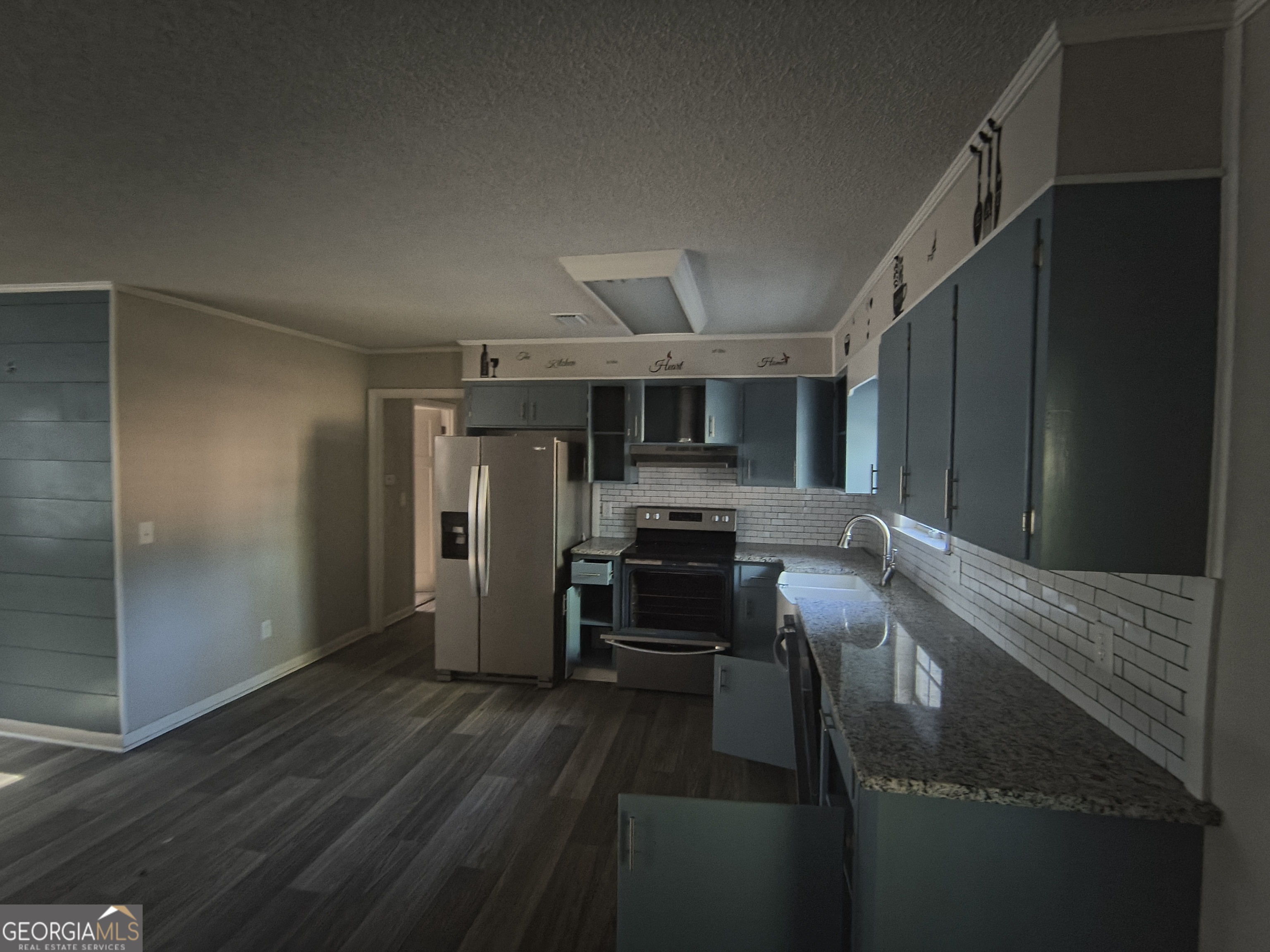 137 Weldon Way Property Photo 3