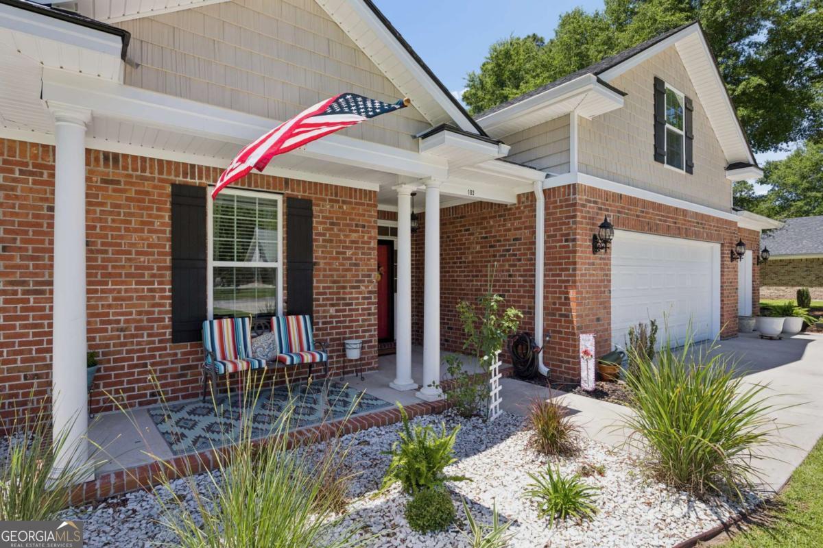 103 Mingledorff Court Property Photo 7