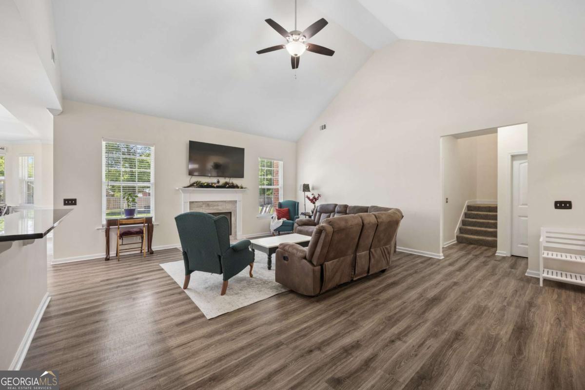 103 Mingledorff Court Property Photo 14