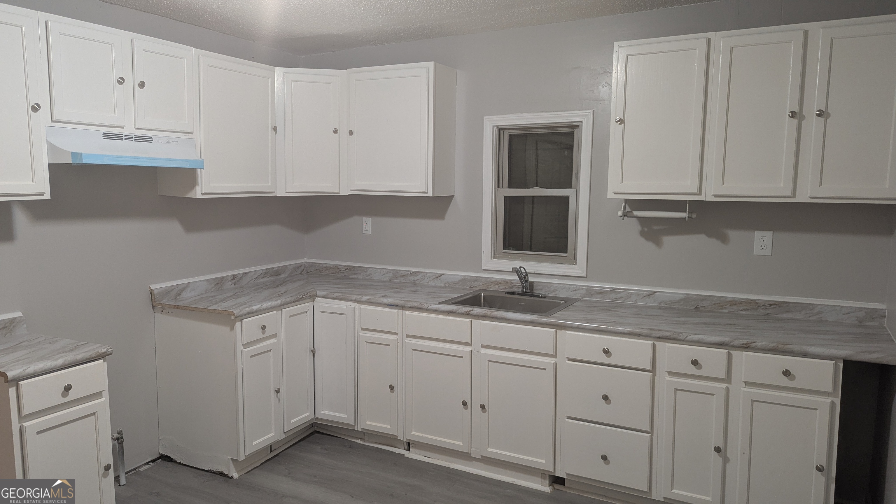 3444 Mogul Road Property Photo 3