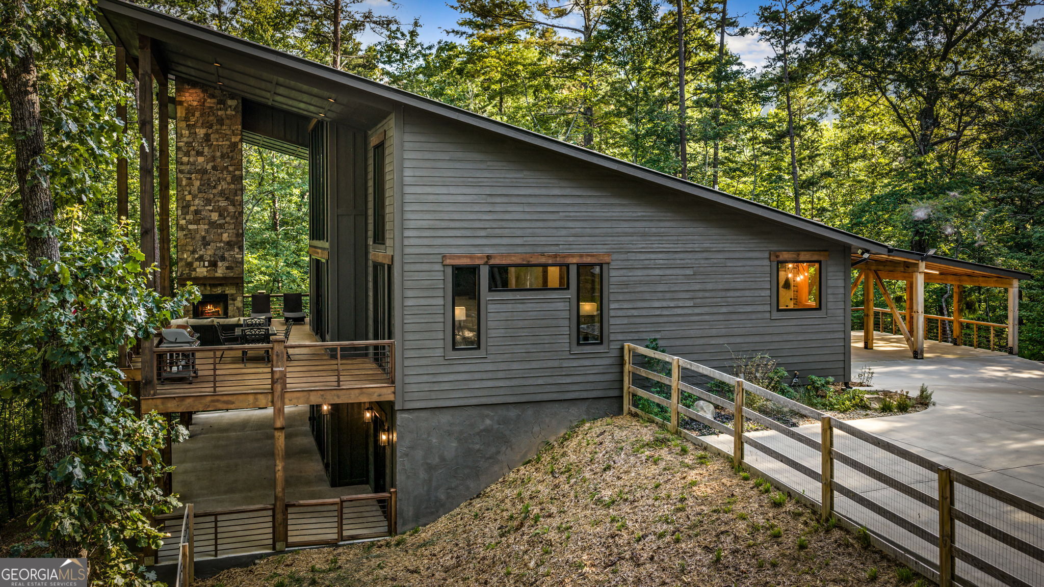 2632 Big Creek Road Property Photo 10