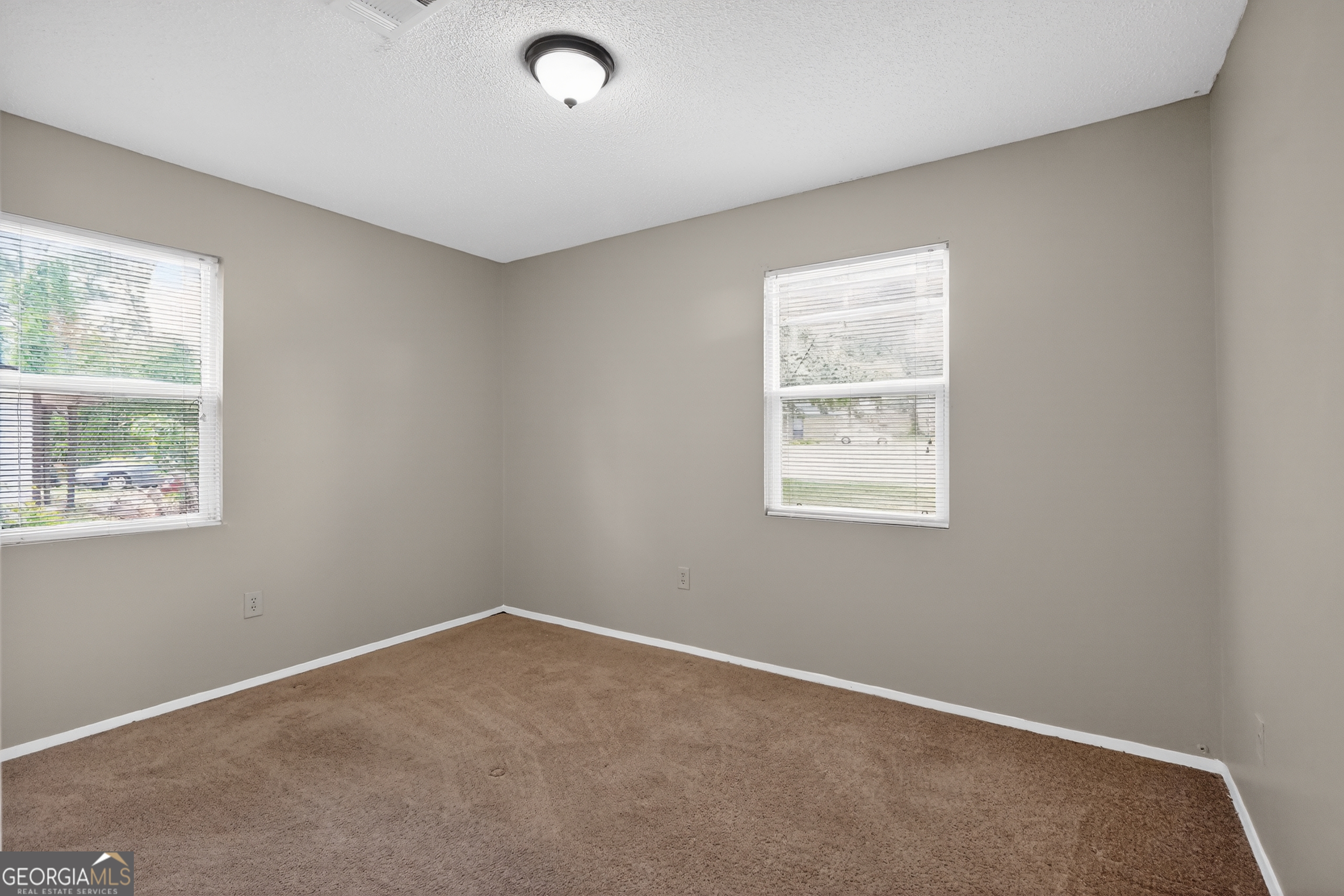 2542 Anthony Dejuan Parkway Property Photo 9