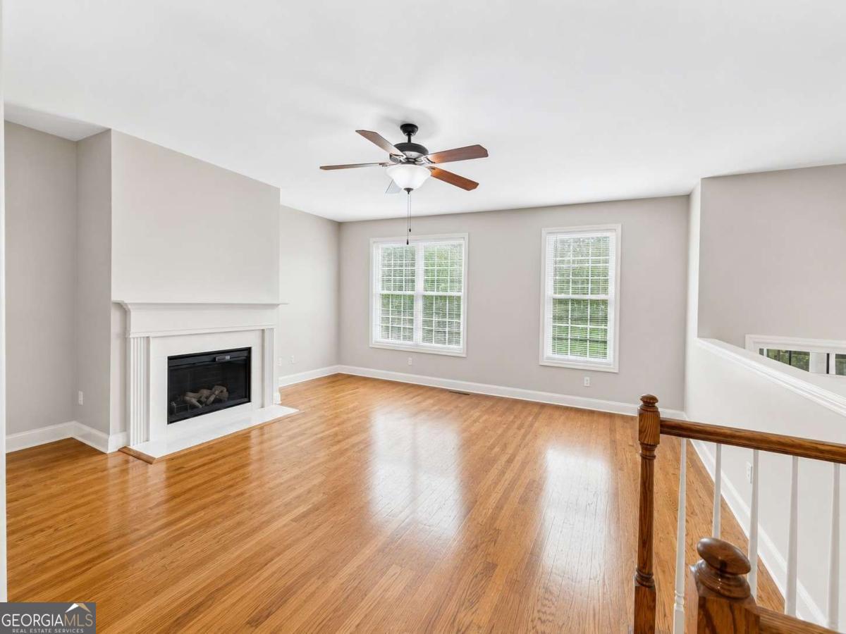 112 Village Lane Property Photo 4