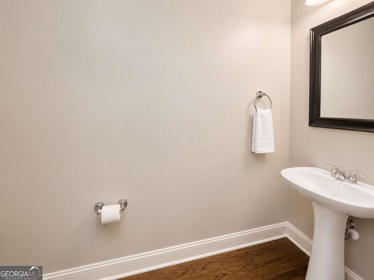 112 Village Lane Property Photo 10