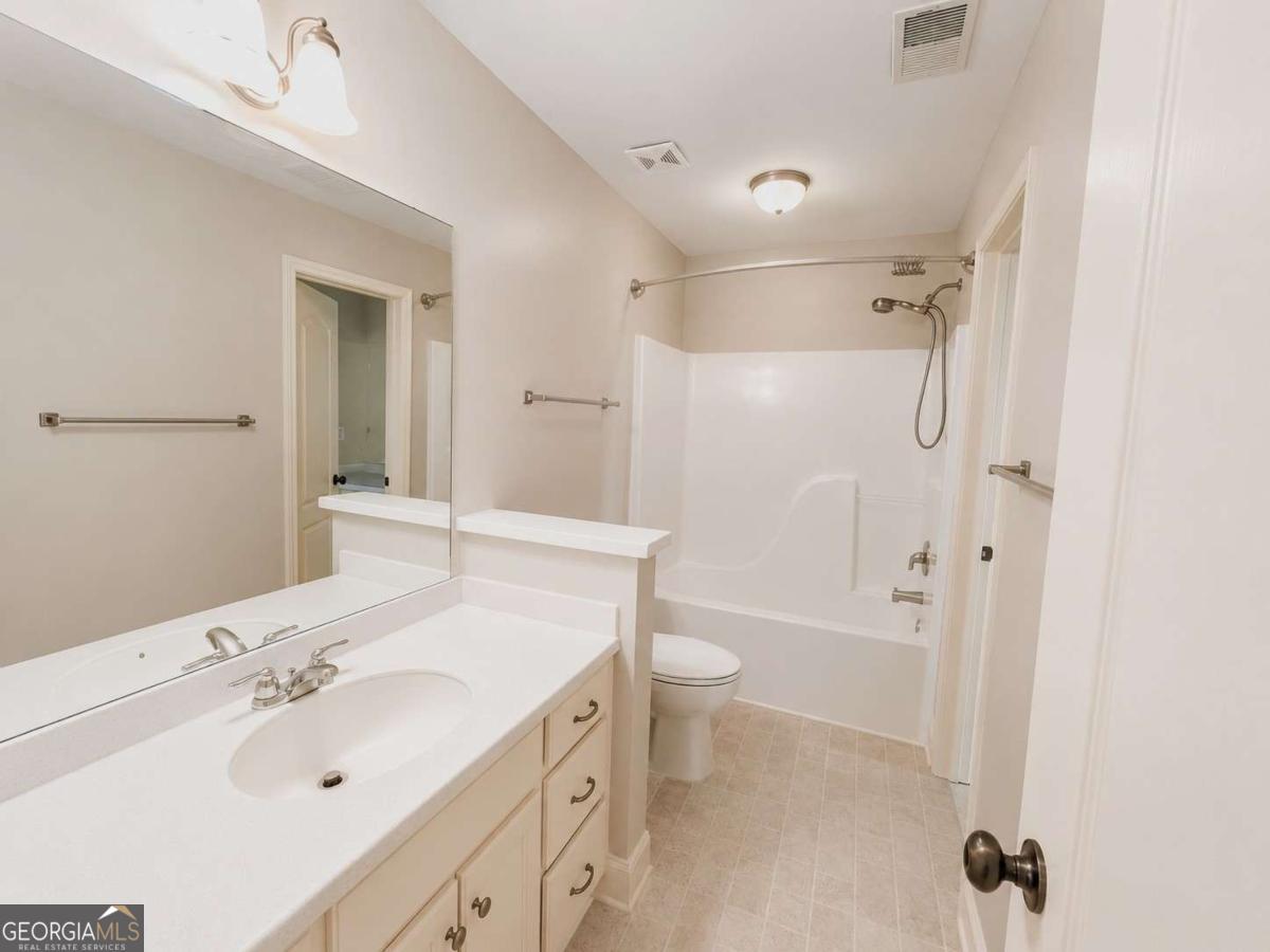 112 Village Lane Property Photo 12