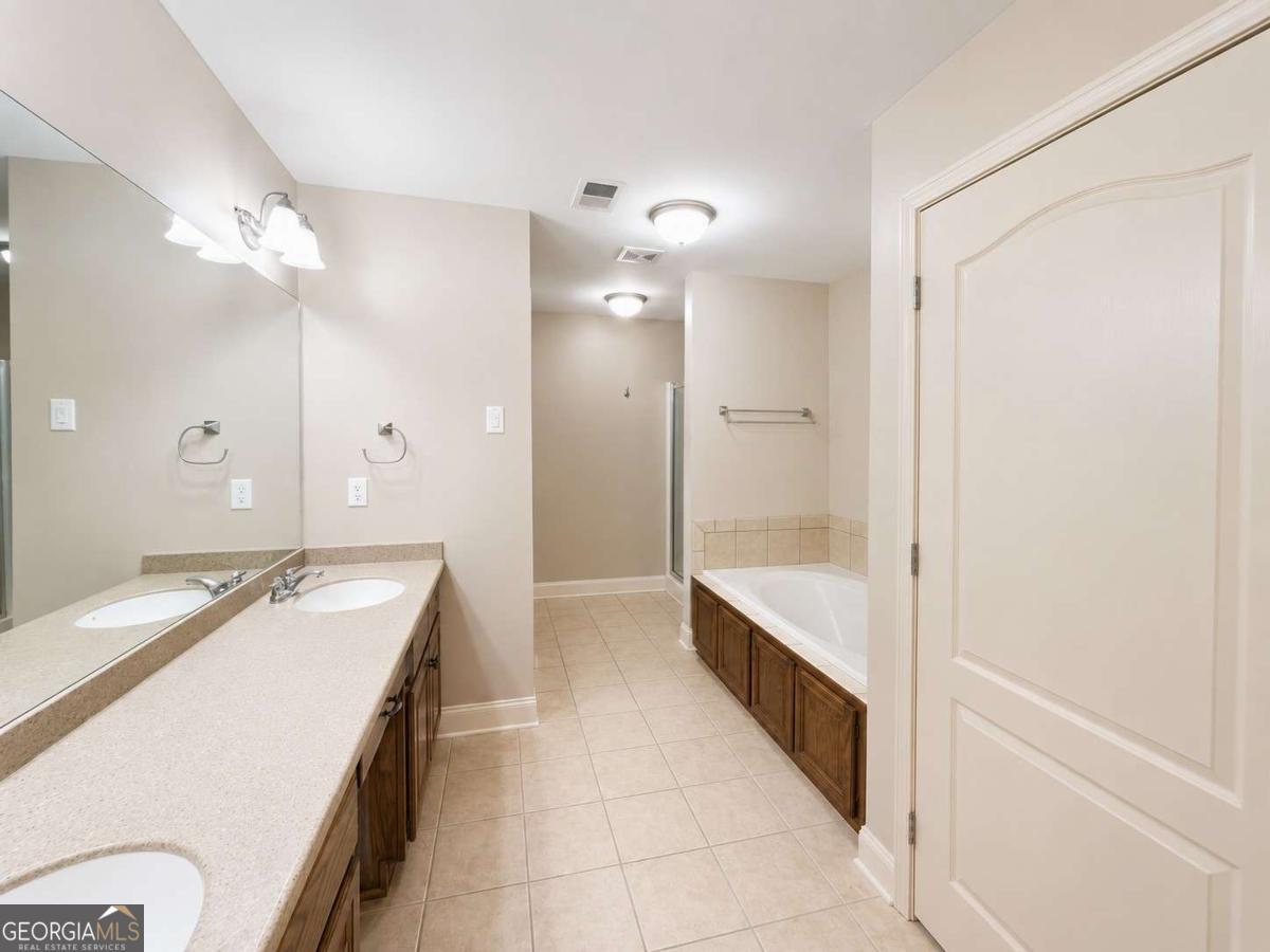 112 Village Lane Property Photo 18