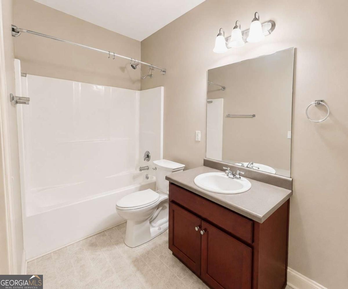 112 Village Lane Property Photo 23