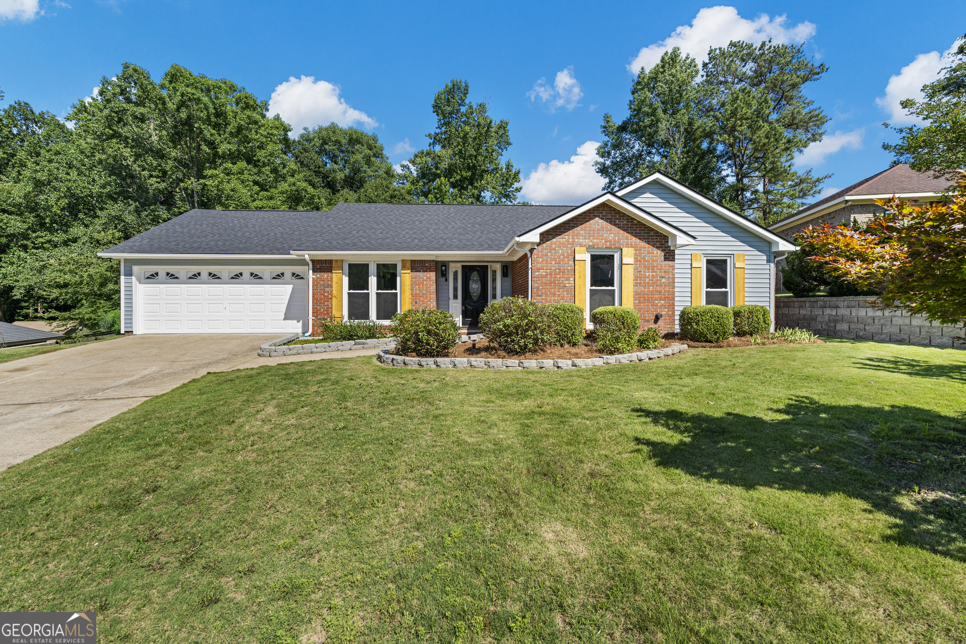 6020 Whitehaven Drive Property Photo 1