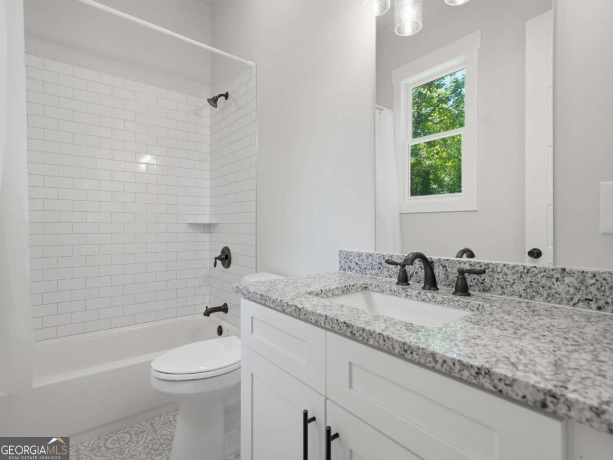 110 Old Avery Drive Property Photo 18