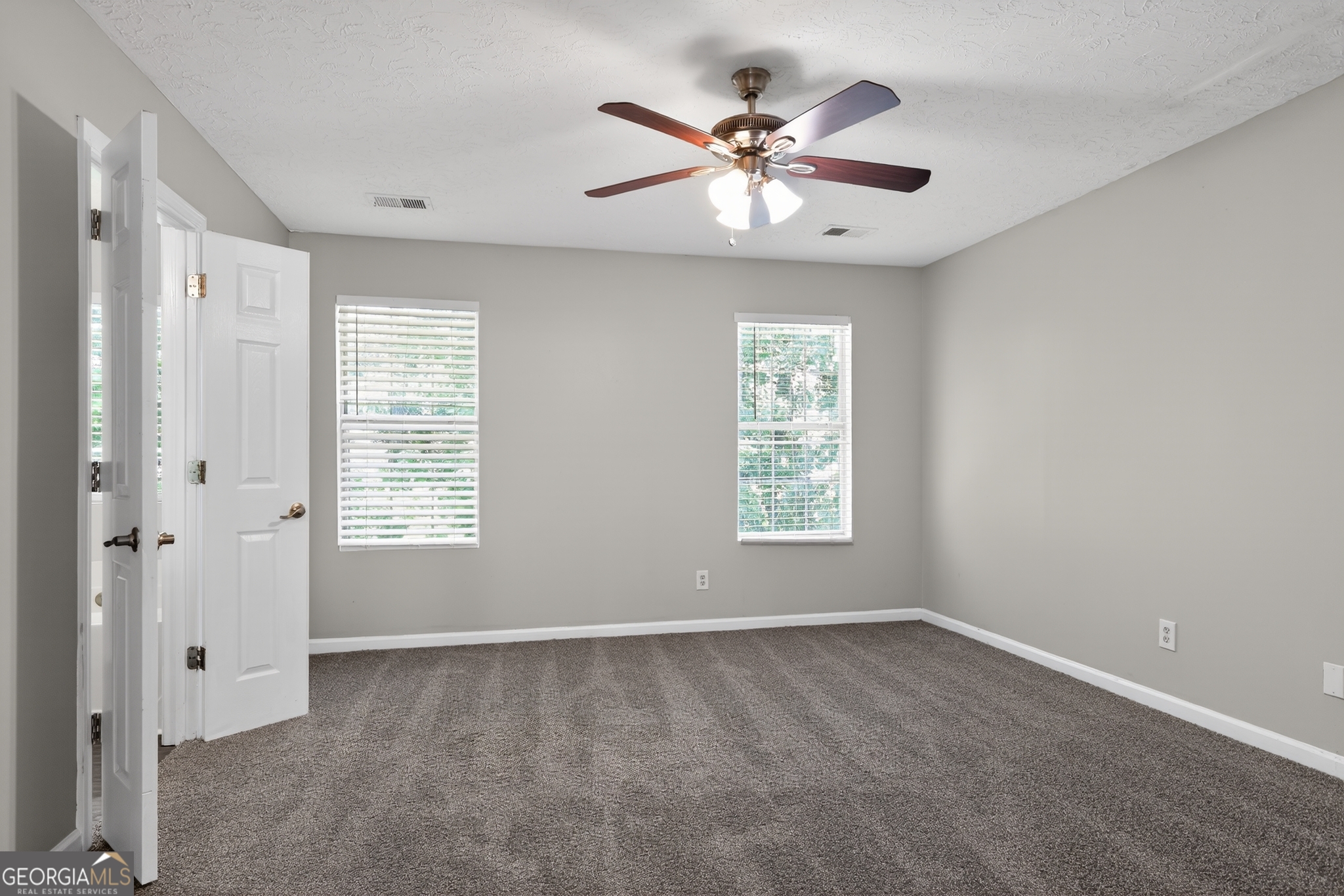 1121 Huntington Place Circle Property Photo 18