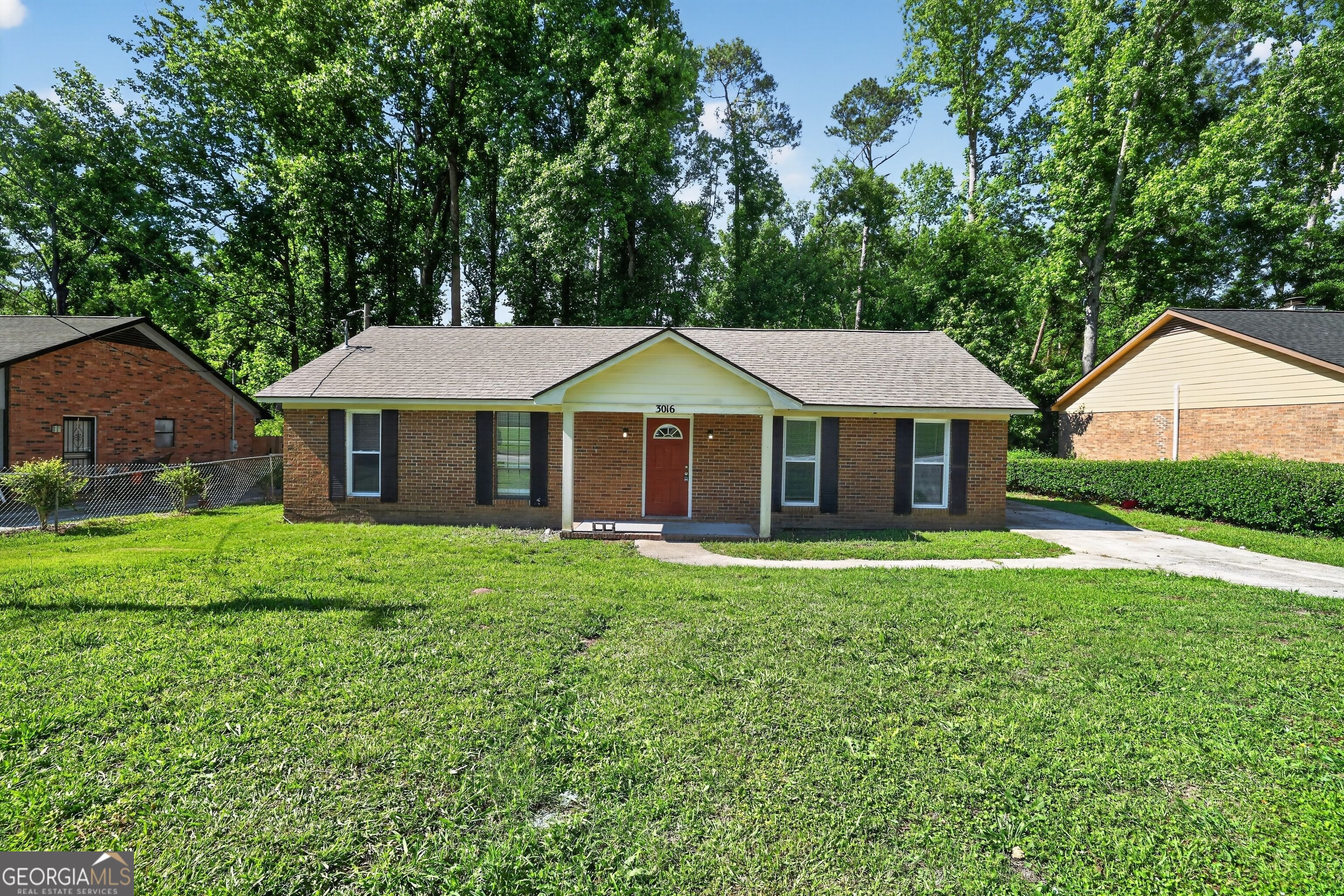 3016 Mistletoe Avenue Property Photo 1
