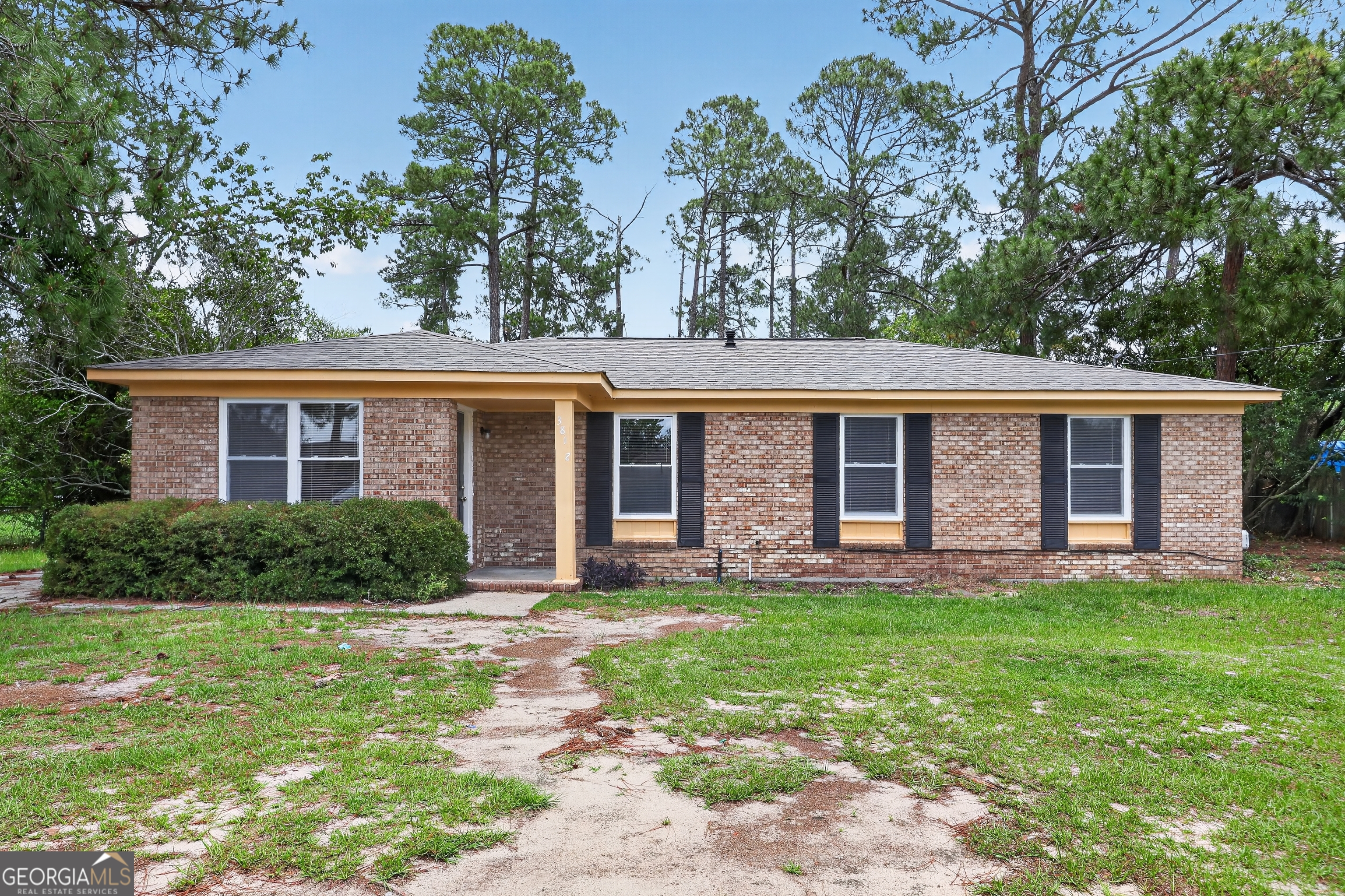 3812 Fairington Drive Property Photo 3