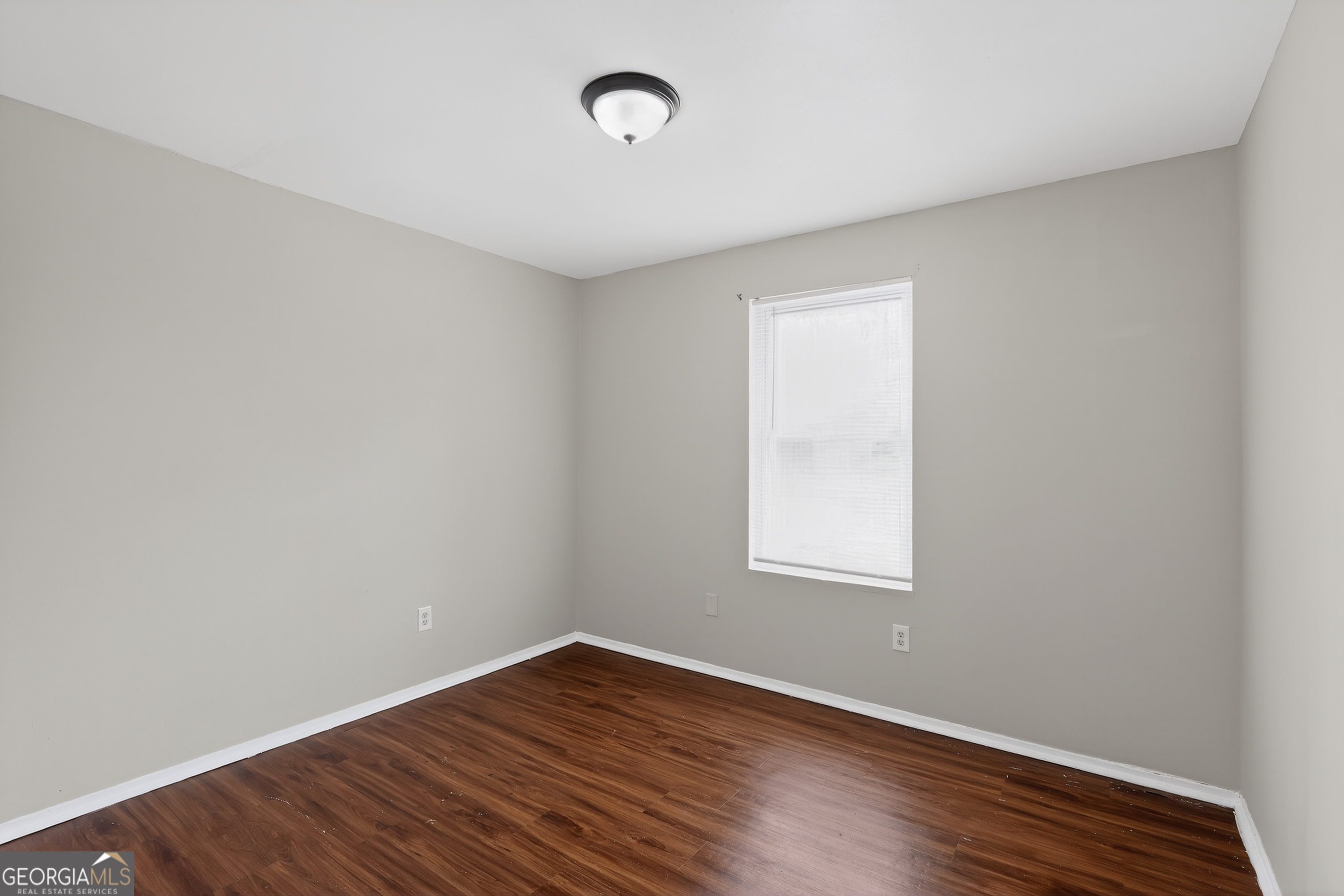 3812 Fairington Drive Property Photo 6