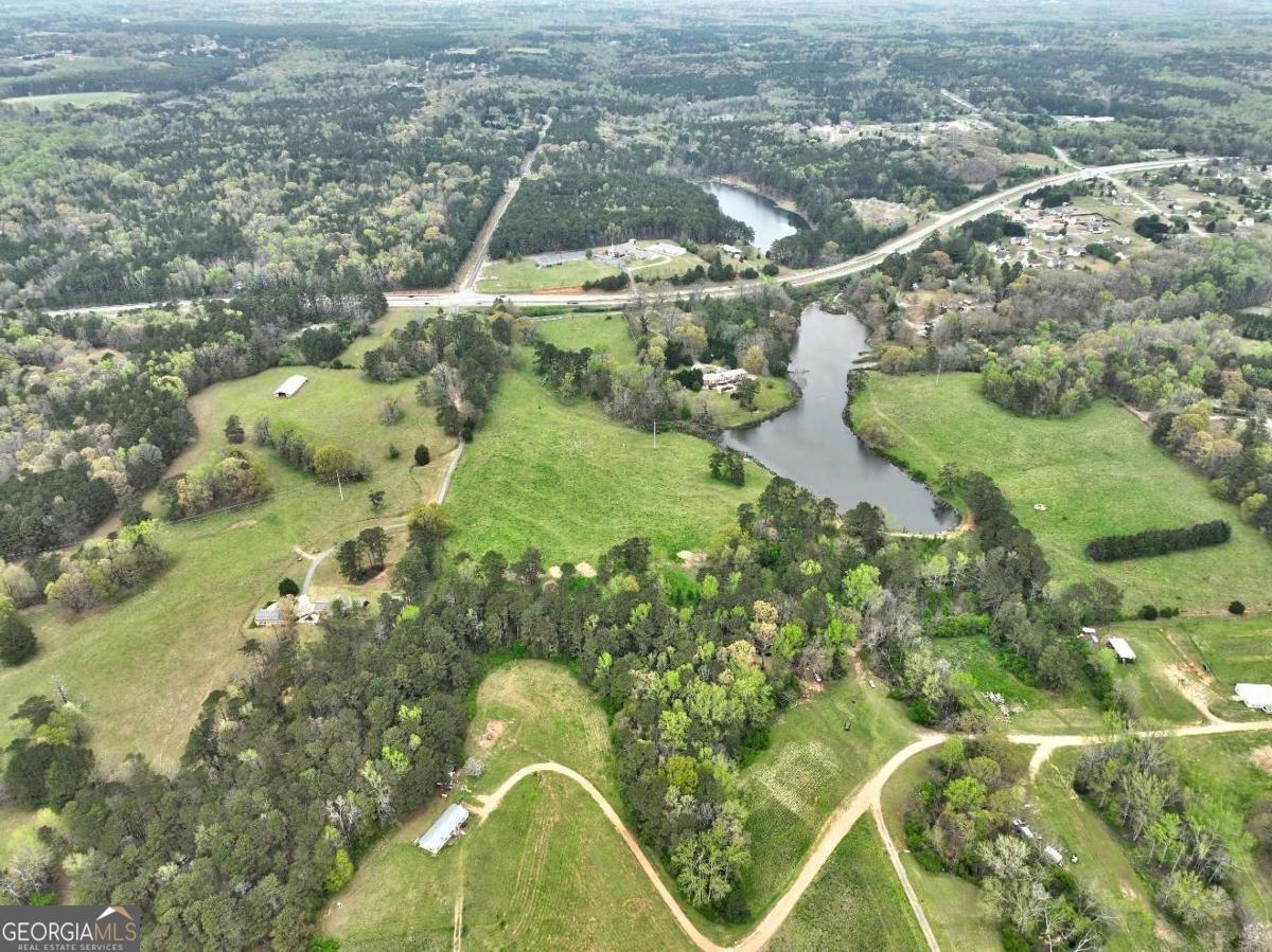 3571 Highway 20 W Property Photo 16