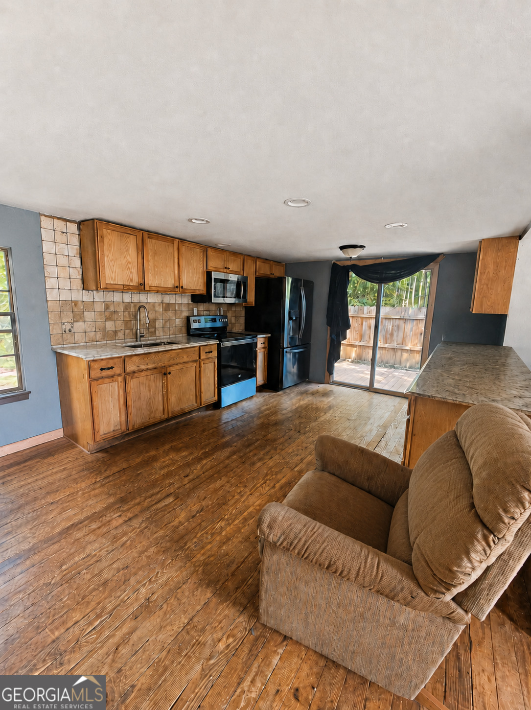 3515 Rock Creek Road Property Photo 2