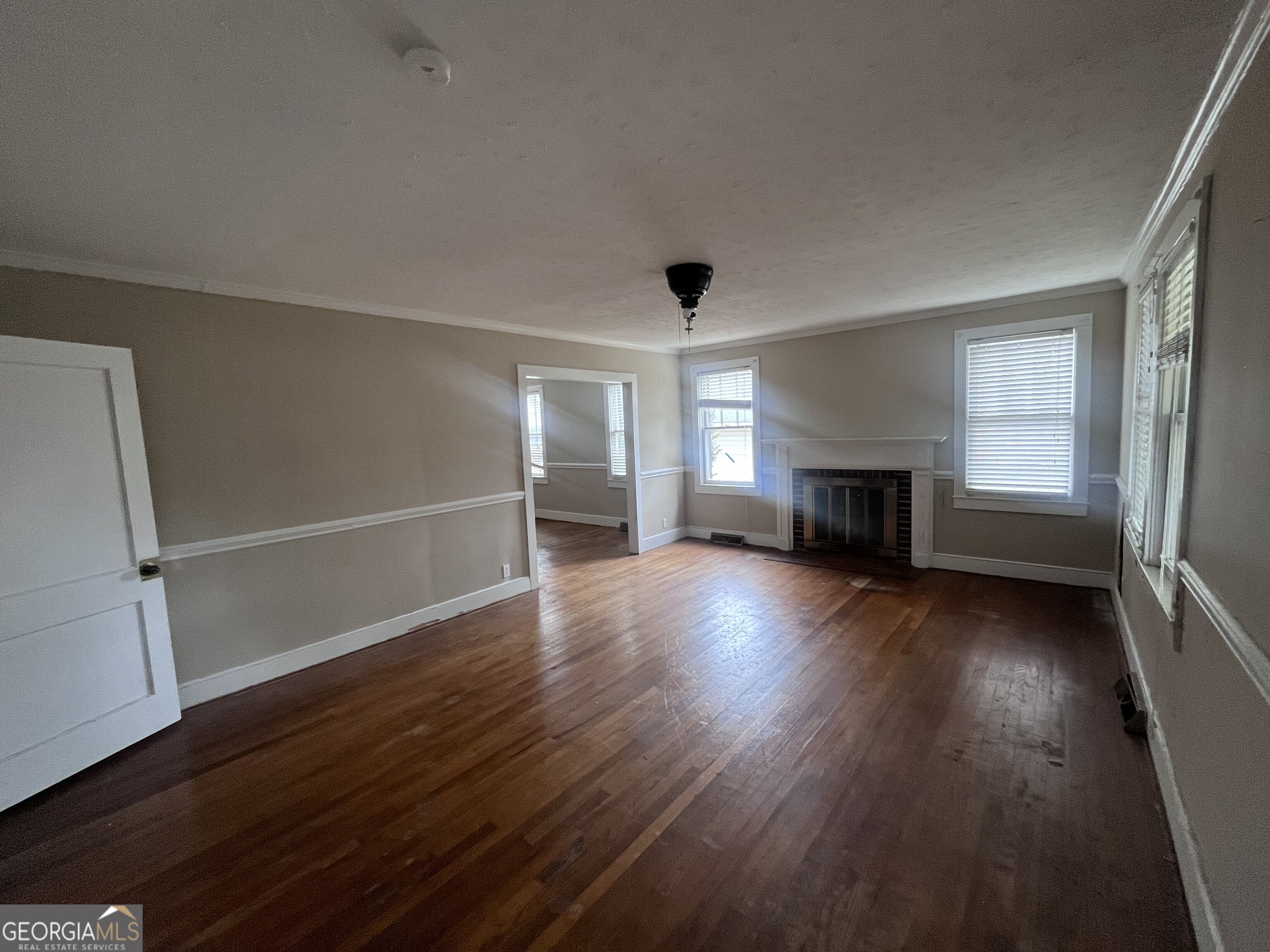 211 Gordon Street Property Photo 7
