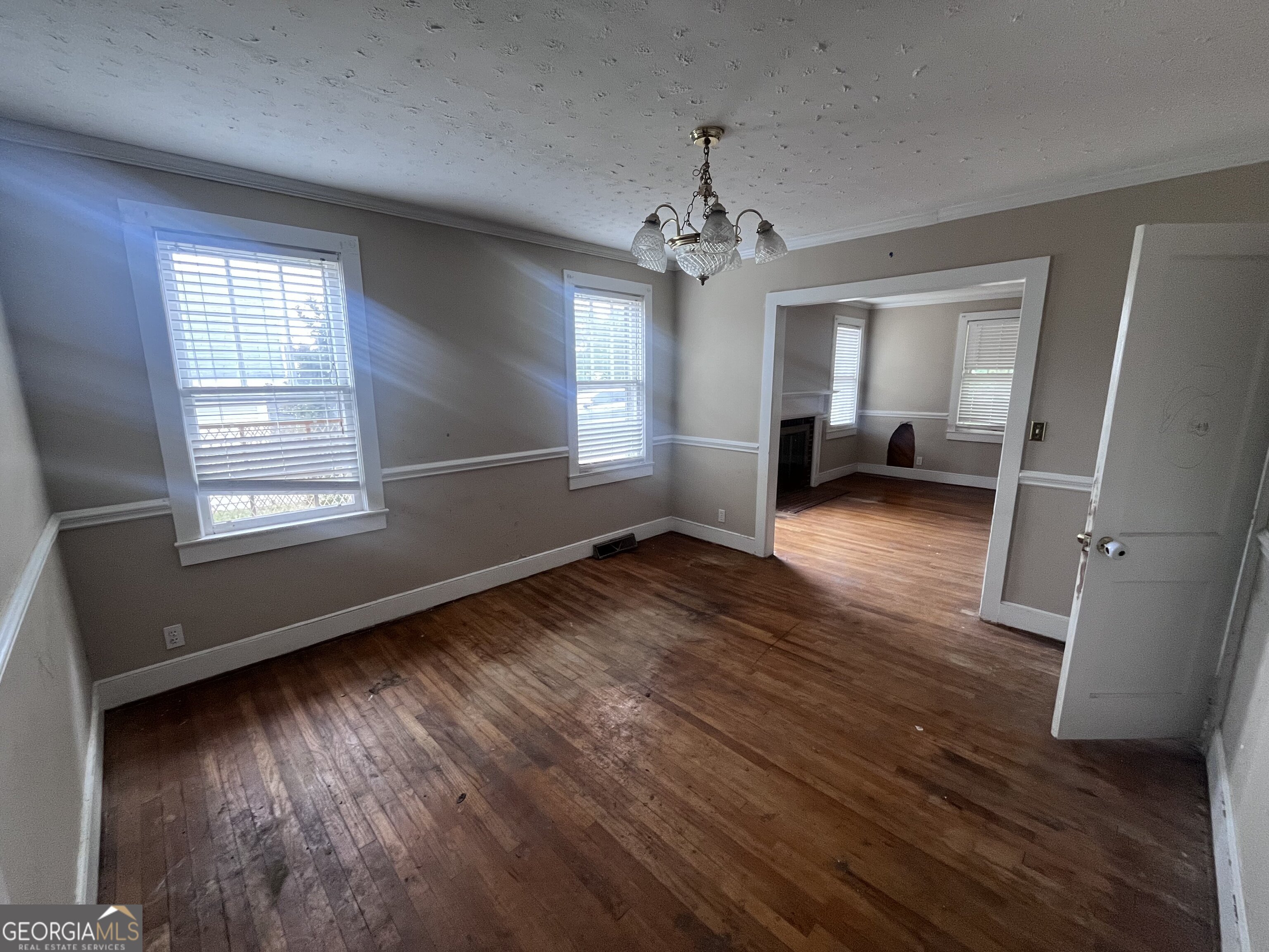 211 Gordon Street Property Photo 11