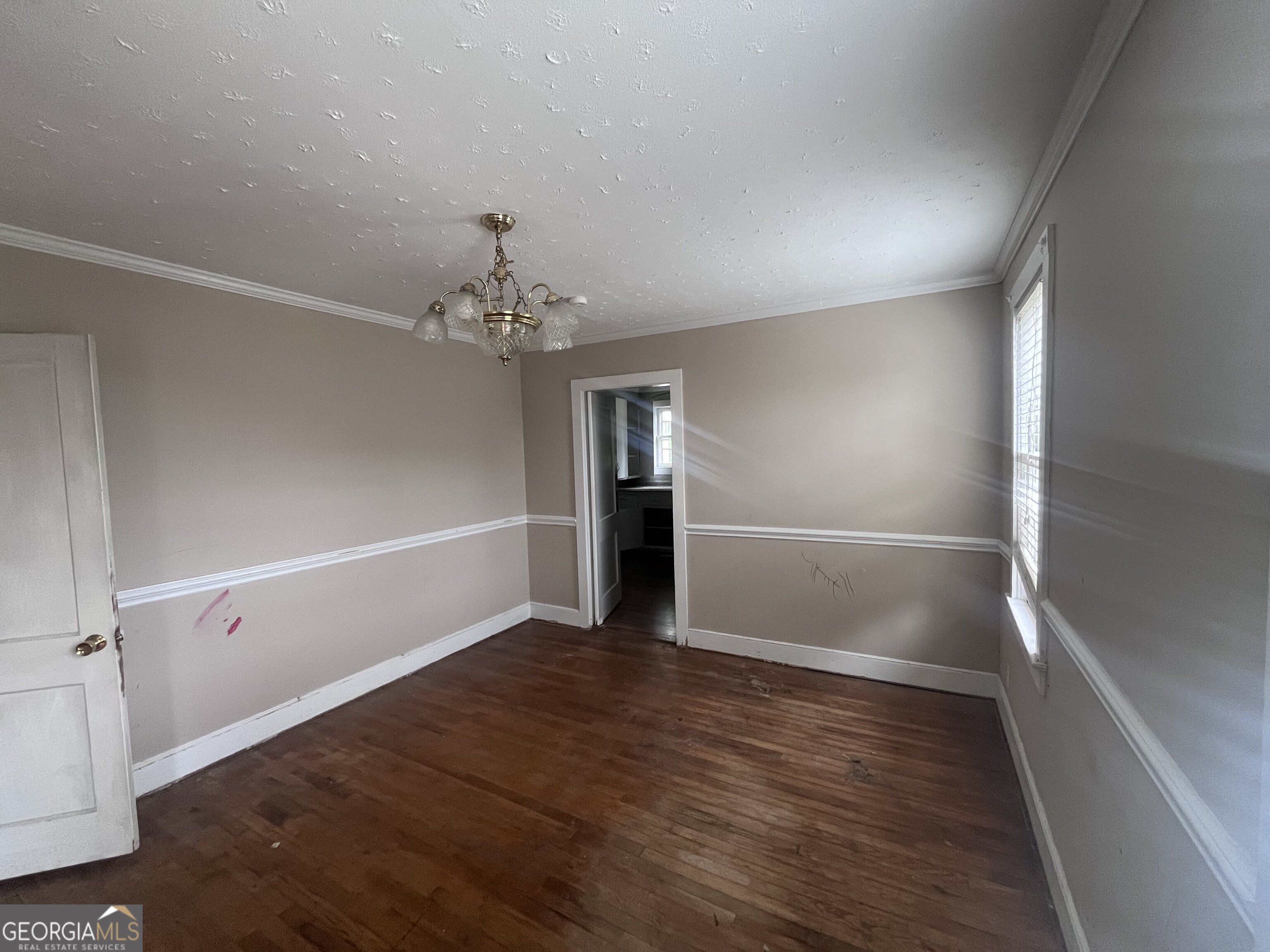 211 Gordon Street Property Photo 12