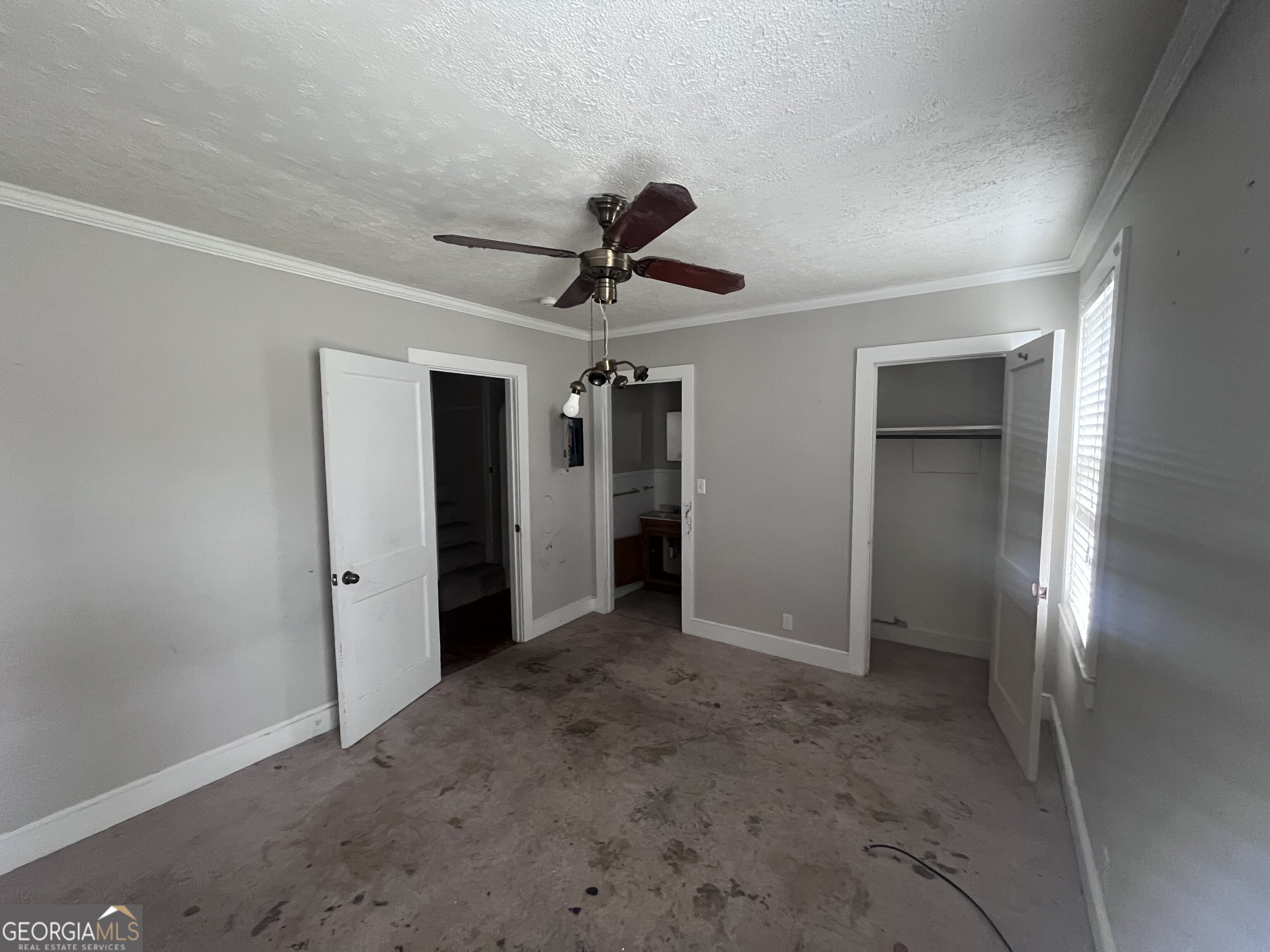 211 Gordon Street Property Photo 13