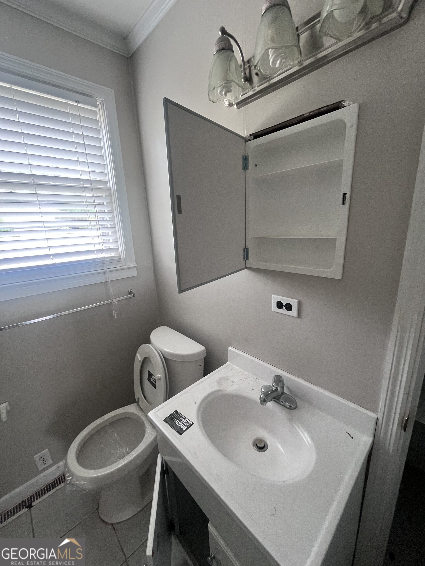 211 Gordon Street Property Photo 14