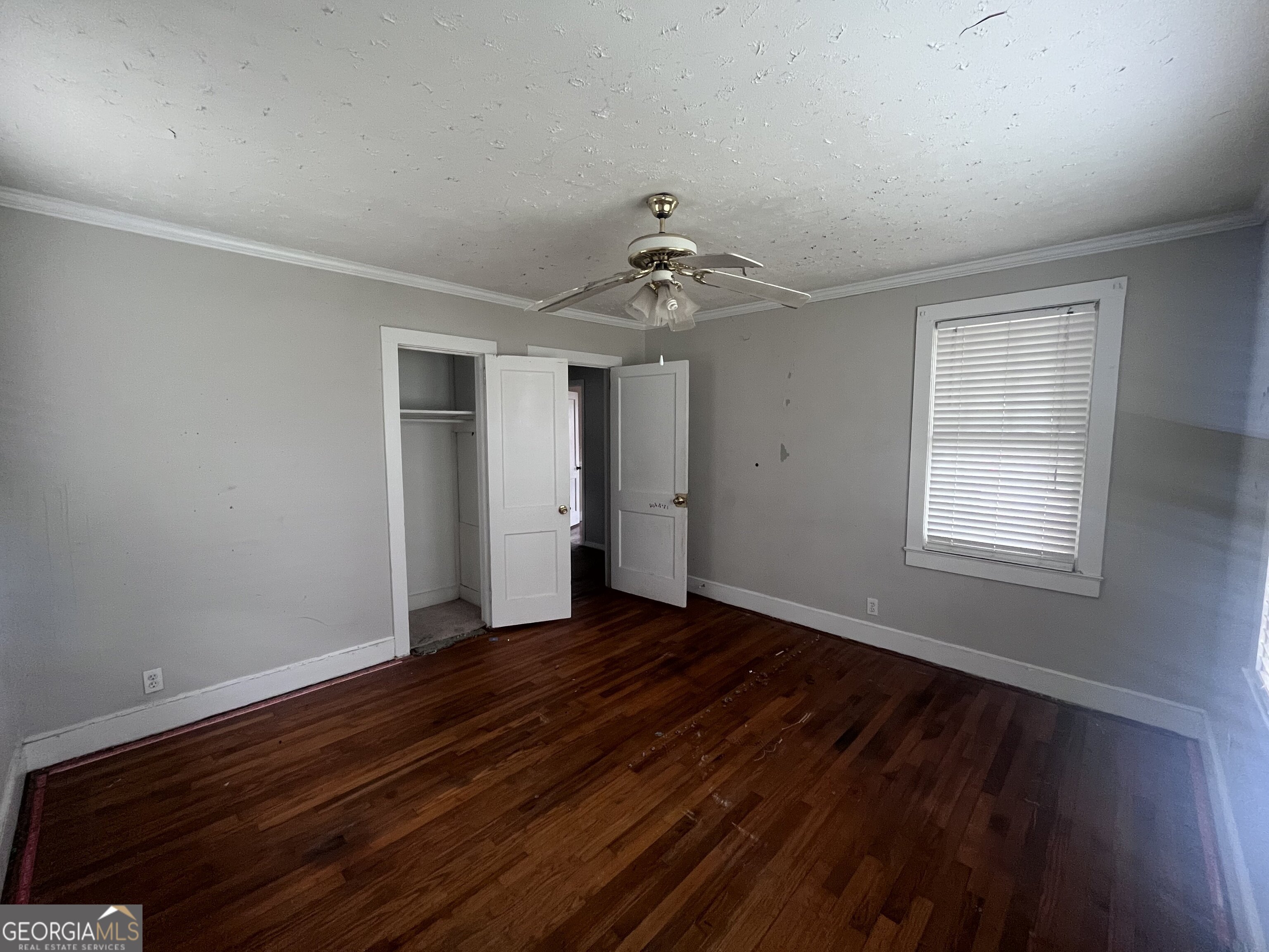 211 Gordon Street Property Photo 15
