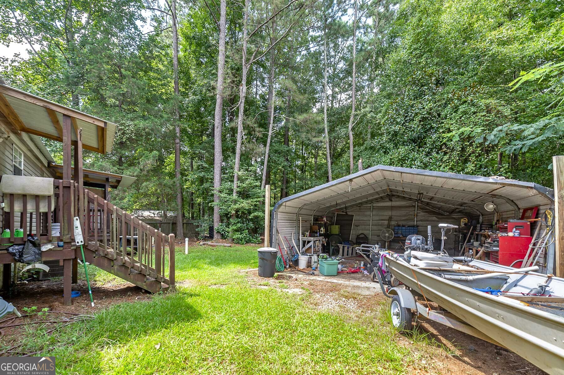 450 Lakeshore Drive Property Photo 4