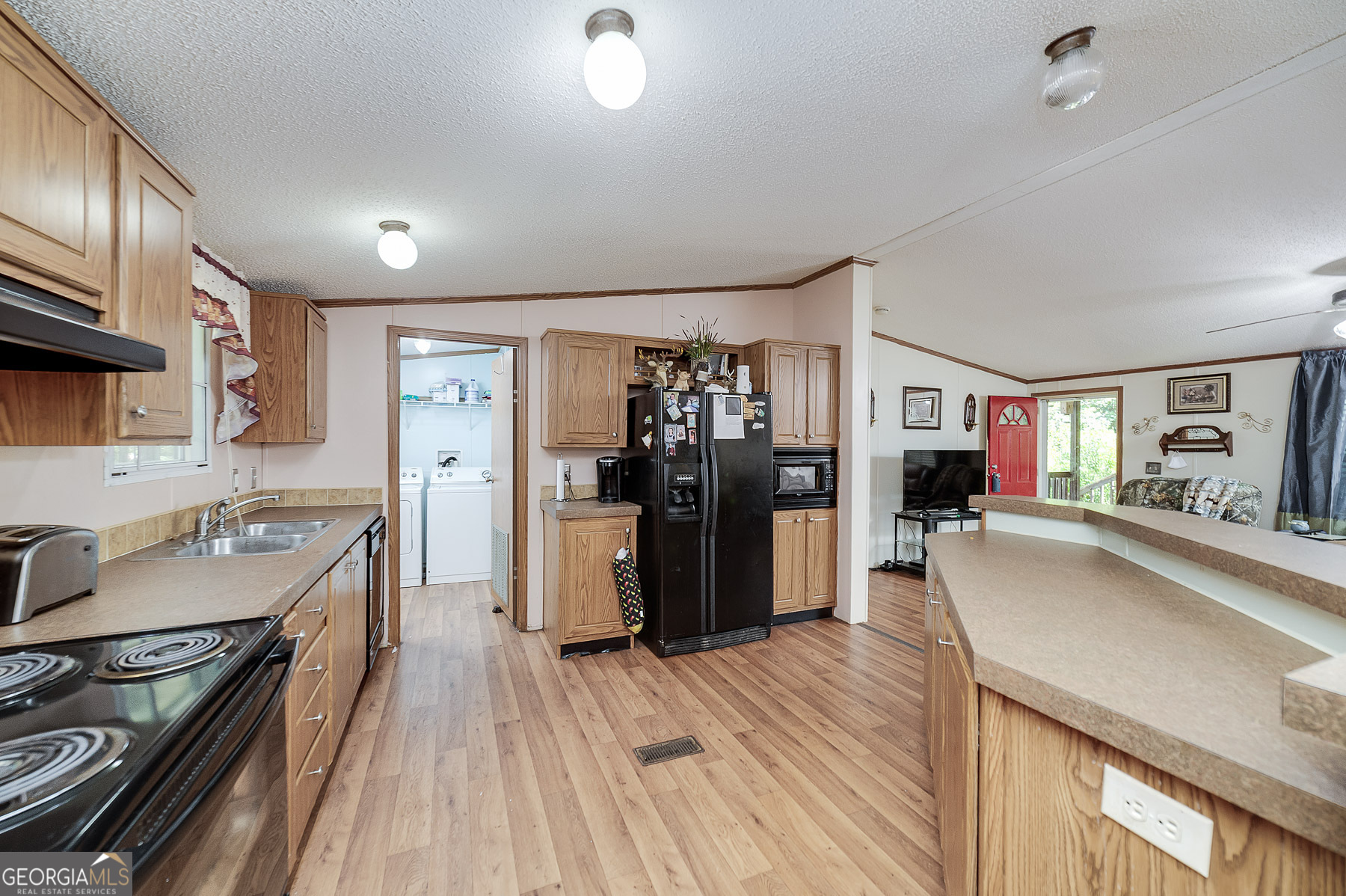 450 Lakeshore Drive Property Photo 16