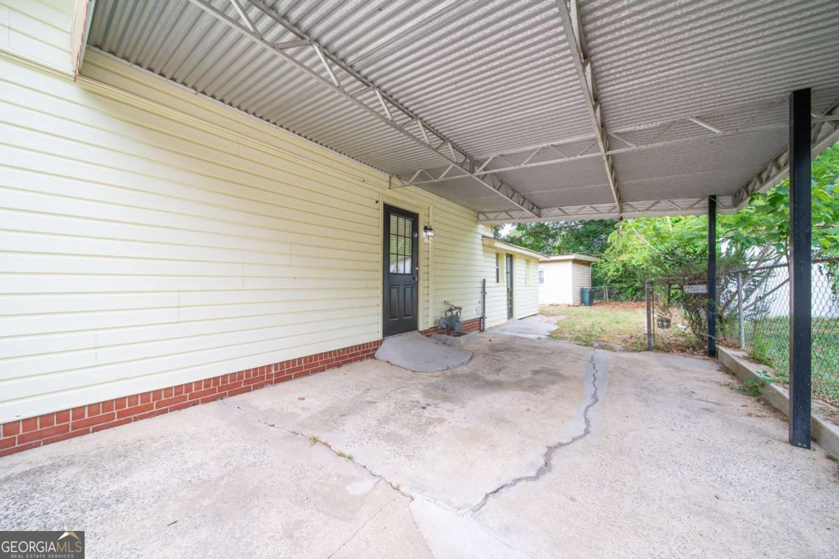 6040 Luna Drive Property Photo 2