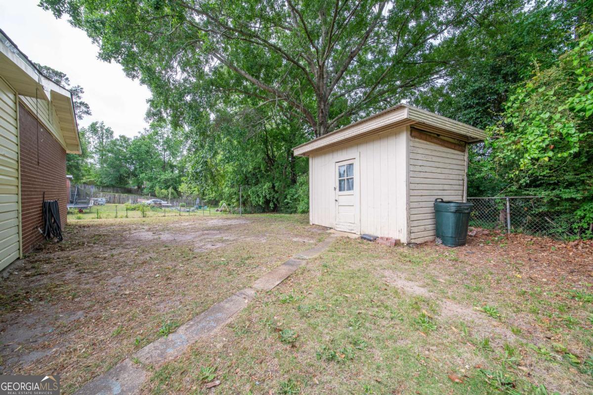 6040 Luna Drive Property Photo 4