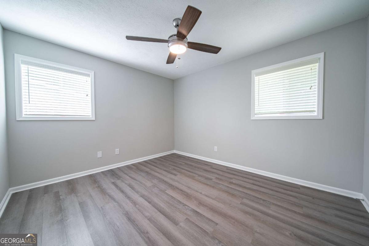 6040 Luna Drive Property Photo 18