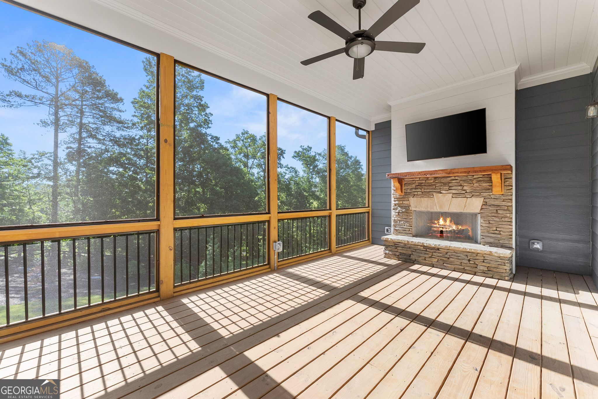 5420 Fishermans Cove Property Photo 6