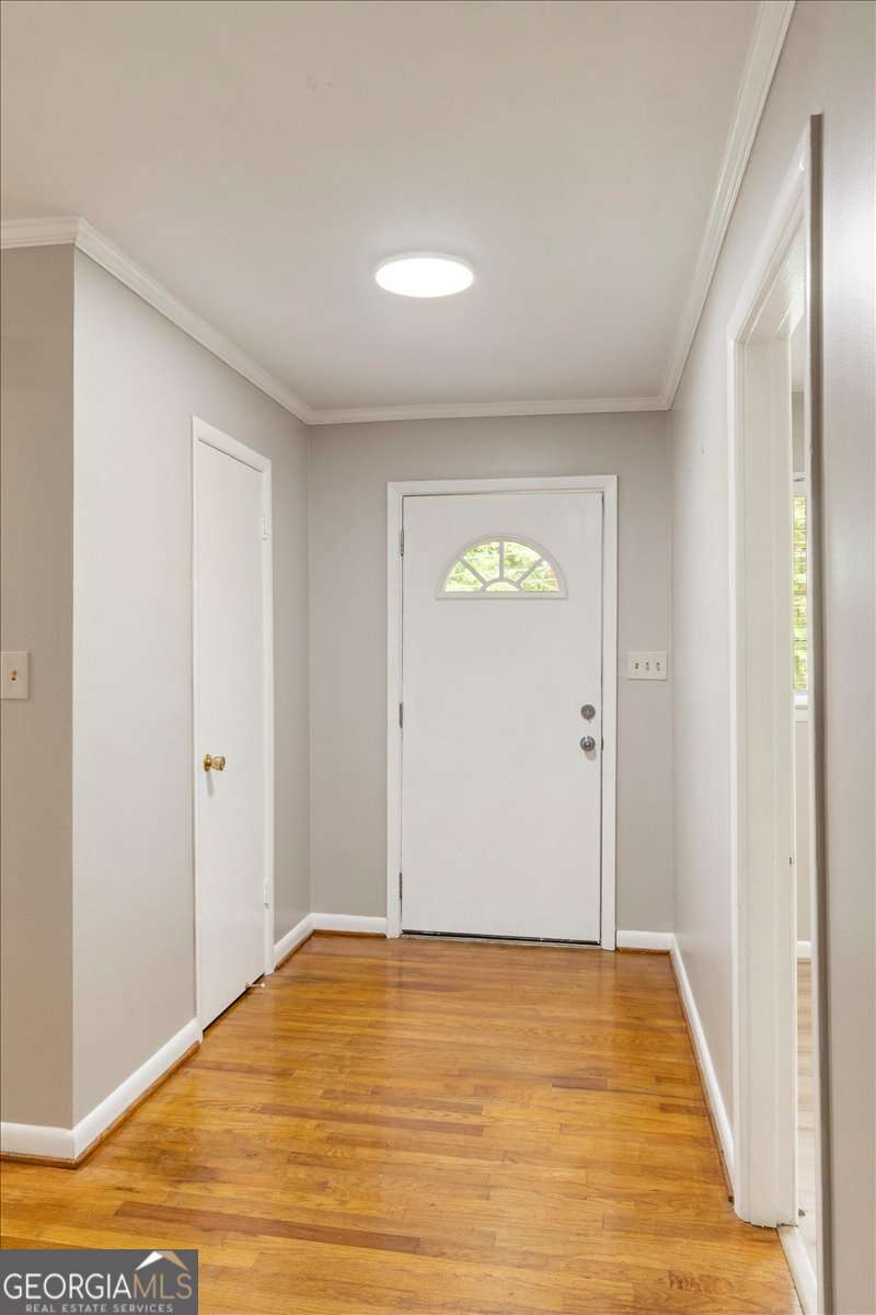 265 Ferncliff Drive Property Photo 3
