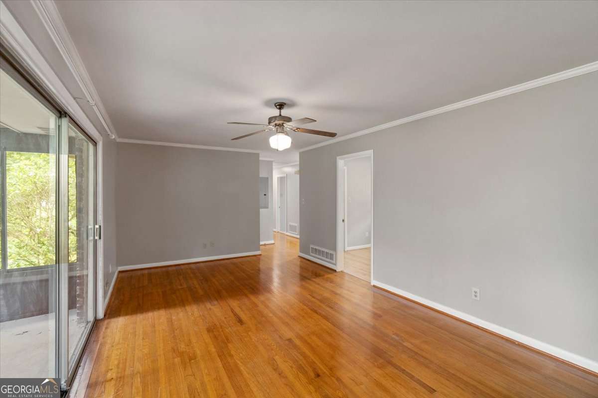 265 Ferncliff Drive Property Photo 9
