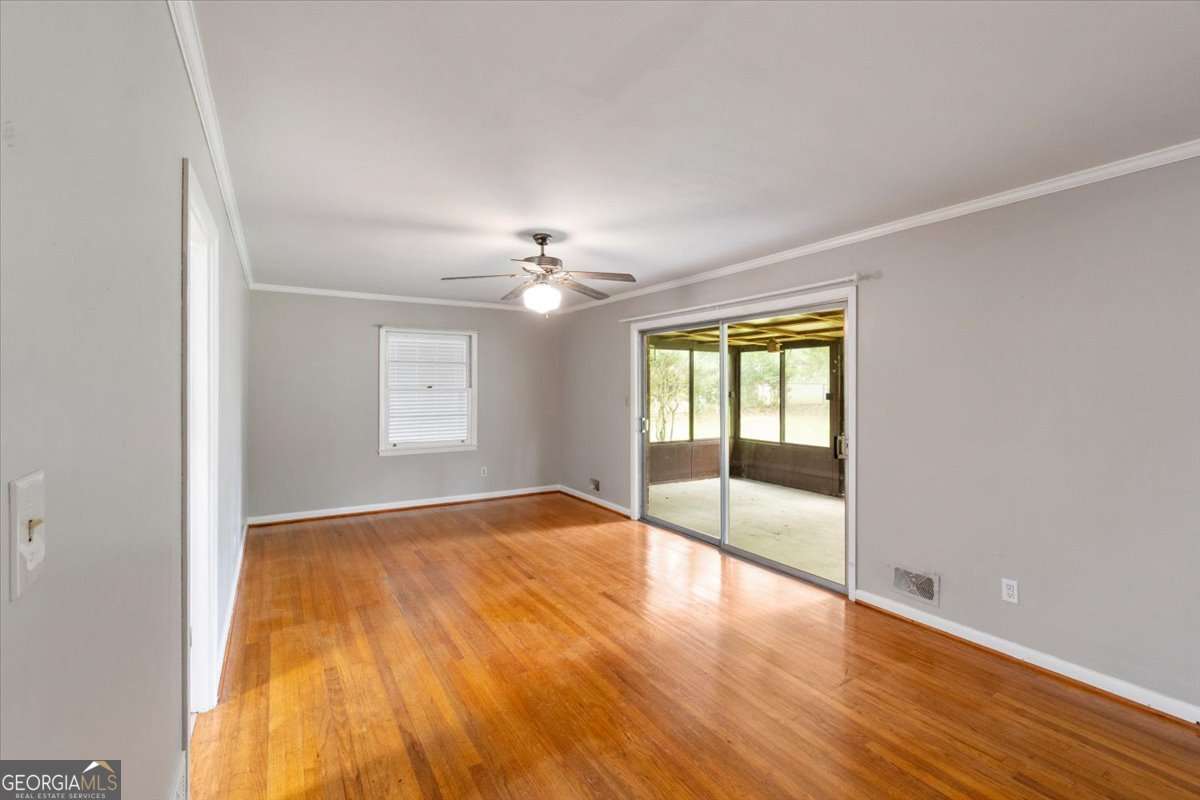 265 Ferncliff Drive Property Photo 10