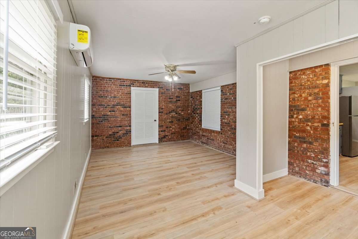 265 Ferncliff Drive Property Photo 12