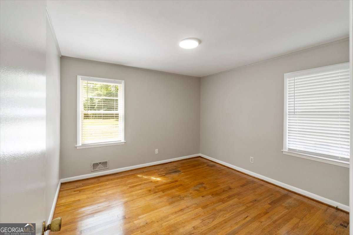 265 Ferncliff Drive Property Photo 14