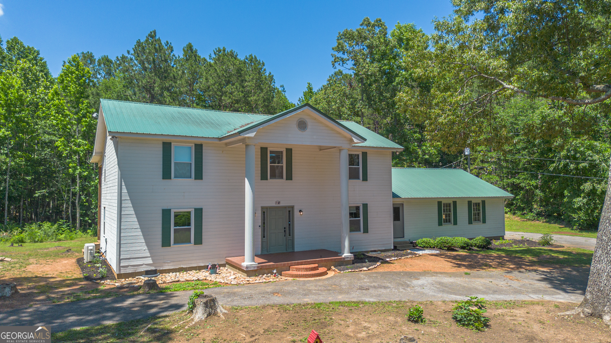 84791 Highway 9 Property Photo 3