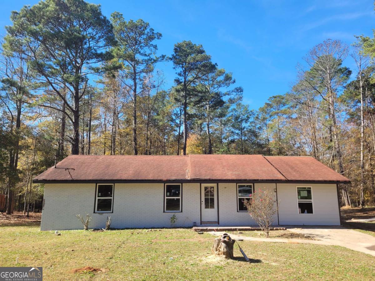 165 Moss Road Property Photo 1