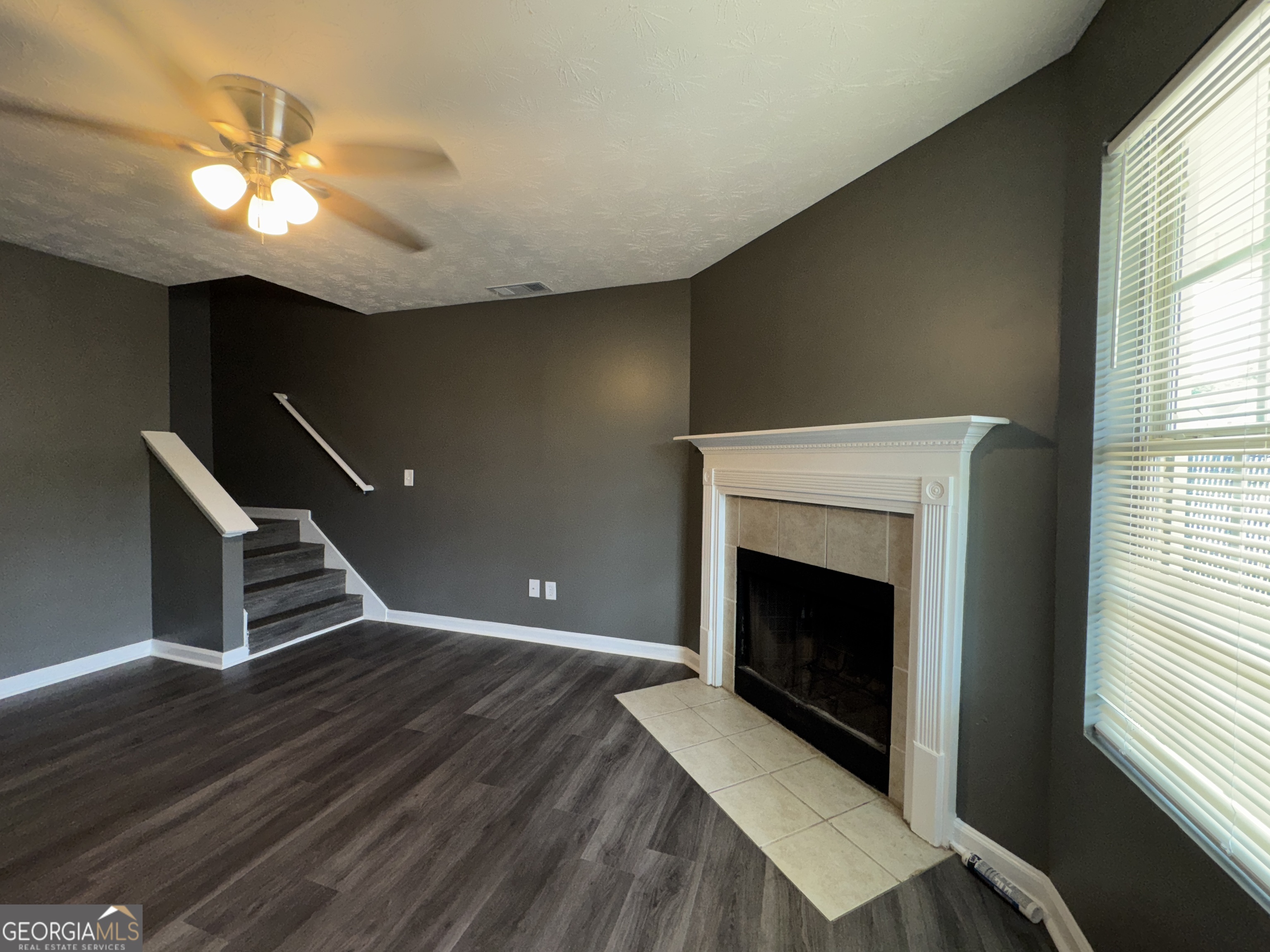 330 Crestfield Circle Property Photo 2