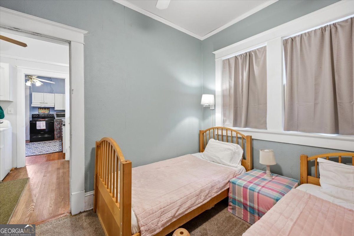 871 Boulevard Property Photo 17