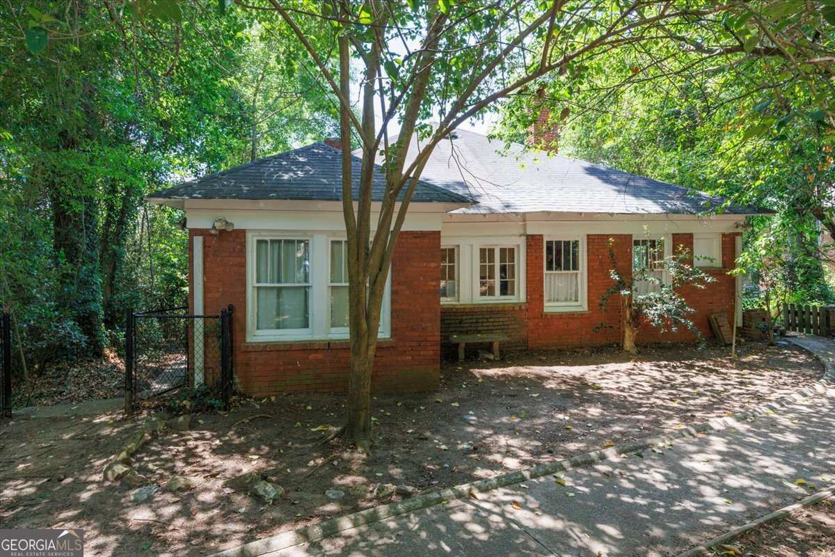 871 Boulevard Property Photo 20