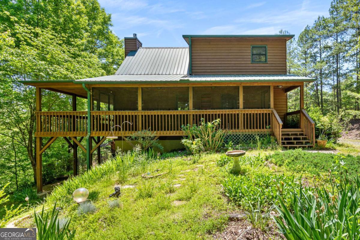 977 Tarheel Drive W Property Photo 1