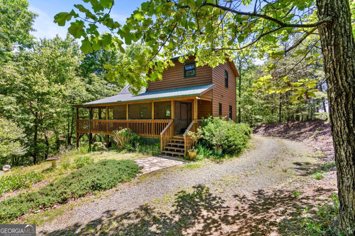 977 Tarheel Drive W Property Photo 2