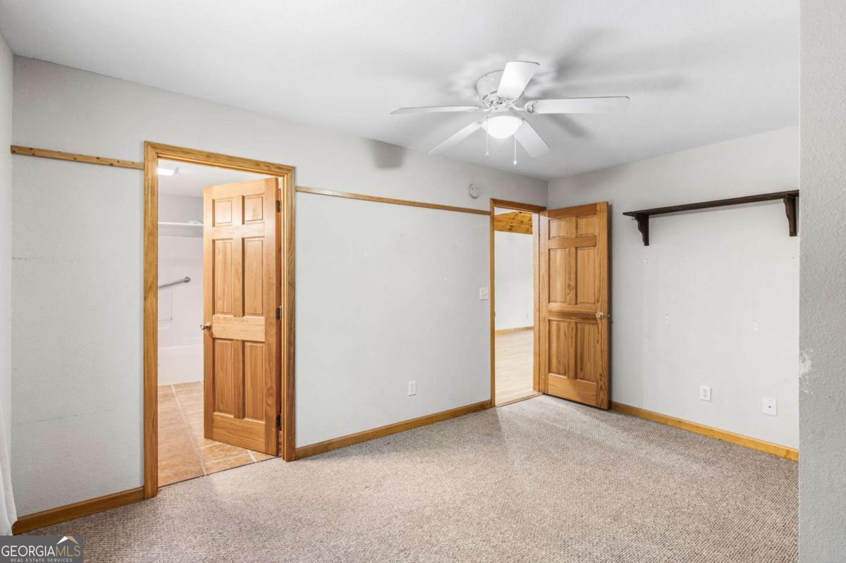 977 Tarheel Drive W Property Photo 11