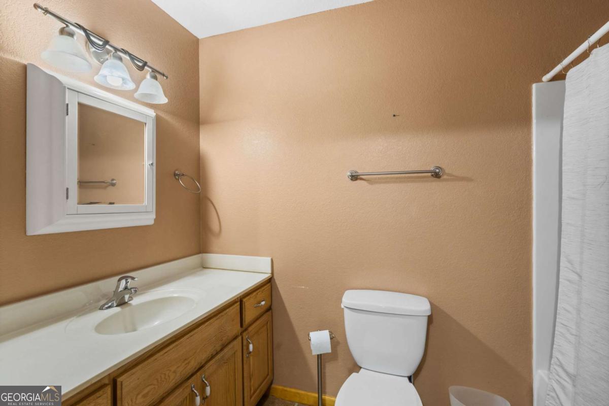 977 Tarheel Drive W Property Photo 16